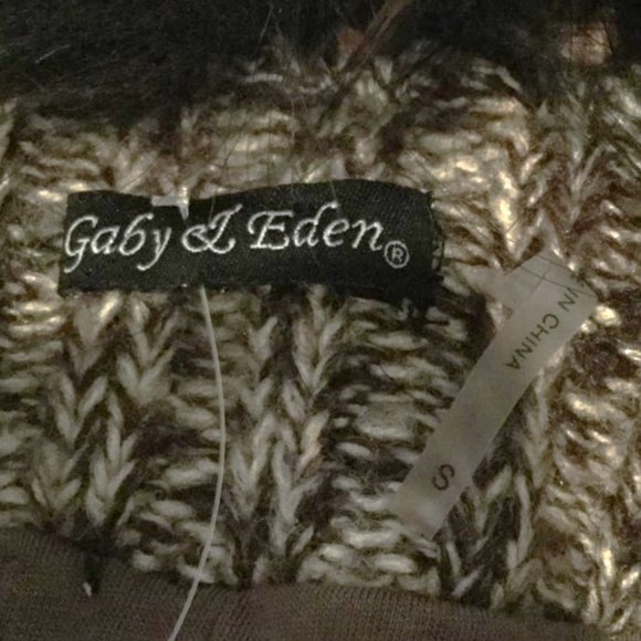 Gaby L. Eden Women's Raccoon Fur Trim Blazer - Picture 10 of 11